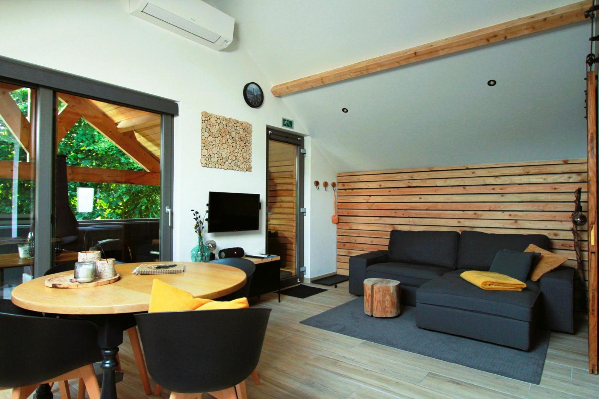 Toit & Moi. Apartment Stoumont Bagian luar foto
